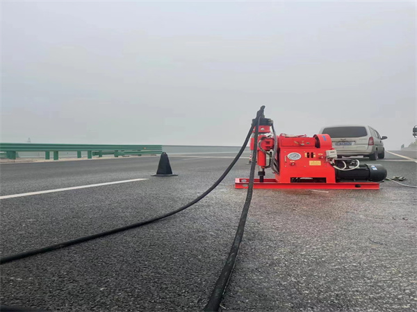 三沙马路路基路面开裂下沉注浆加固灌浆